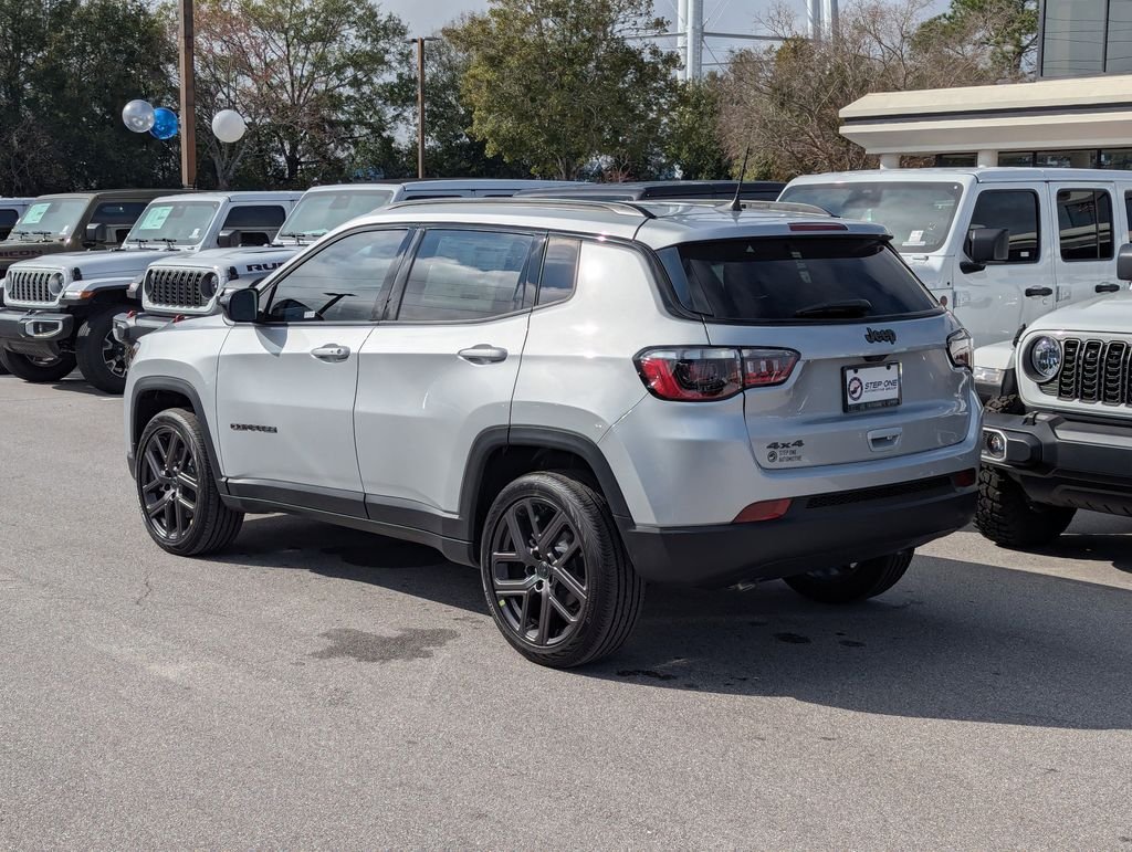 New 2026 Silver Zynith Metallic Clear-Coat Exterior Paint Jeep Latitude image 7