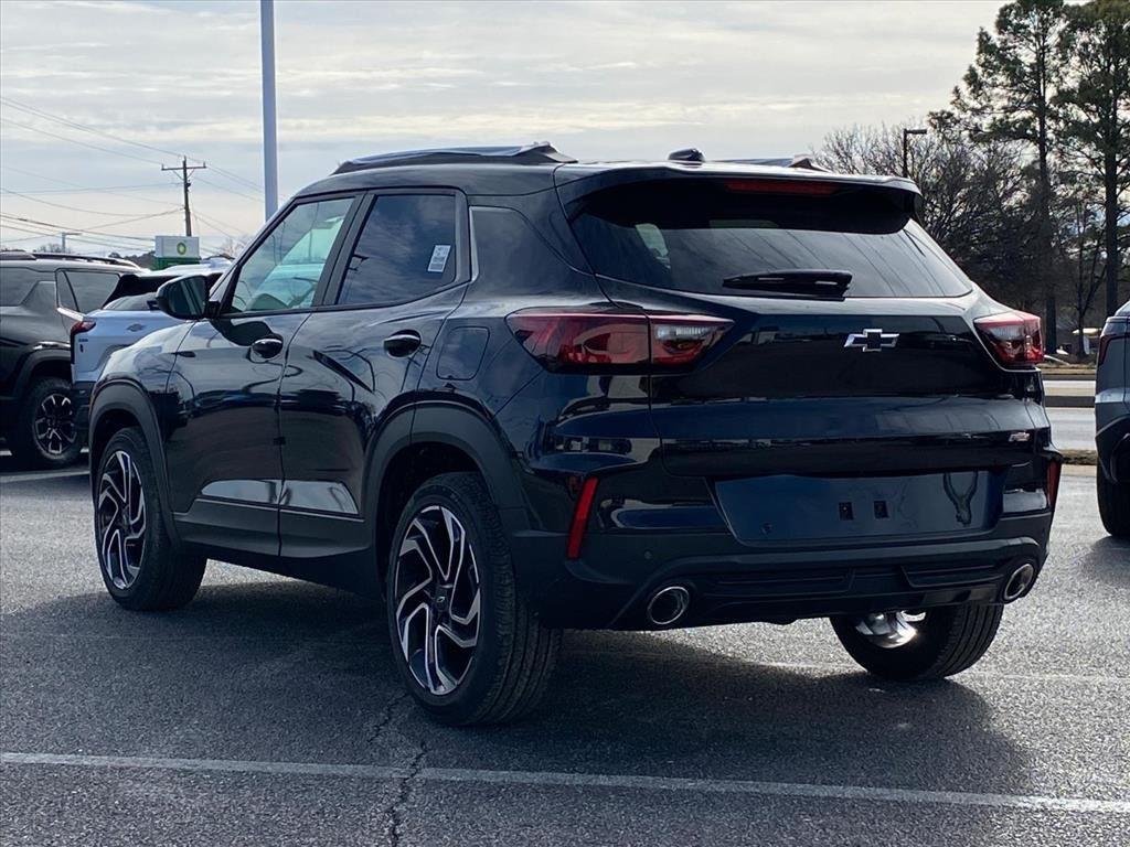 New 2026 Mosaic Black Metallic Chevrolet RS image 5