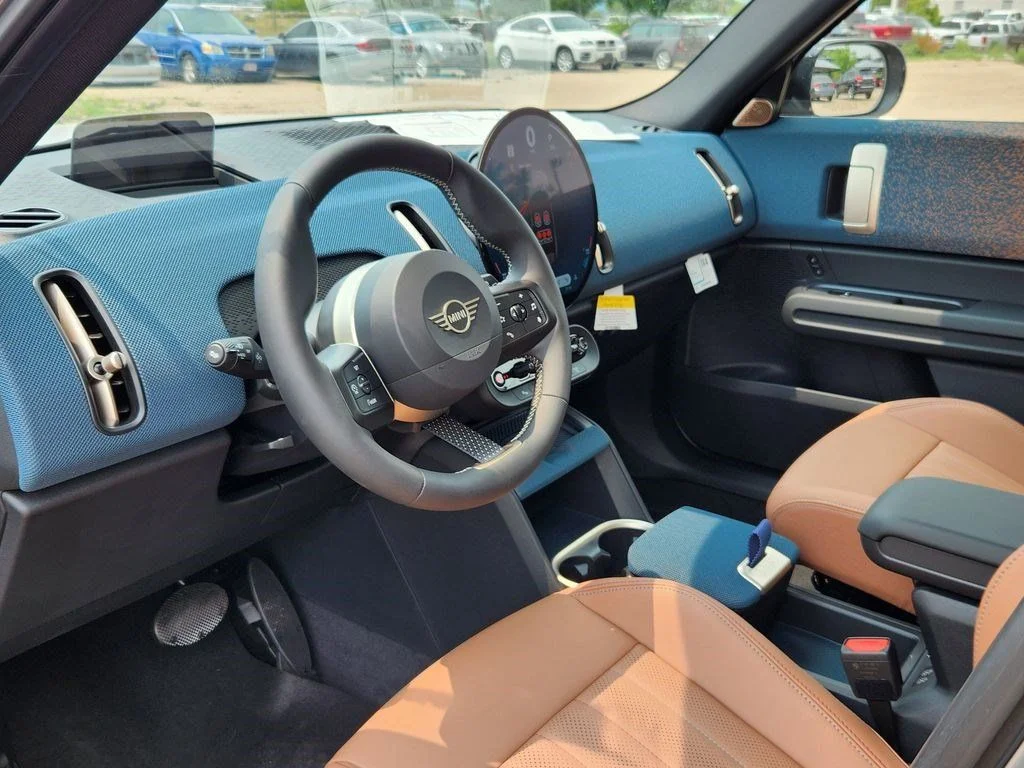 Used 2027 Silver MINI S image 9
