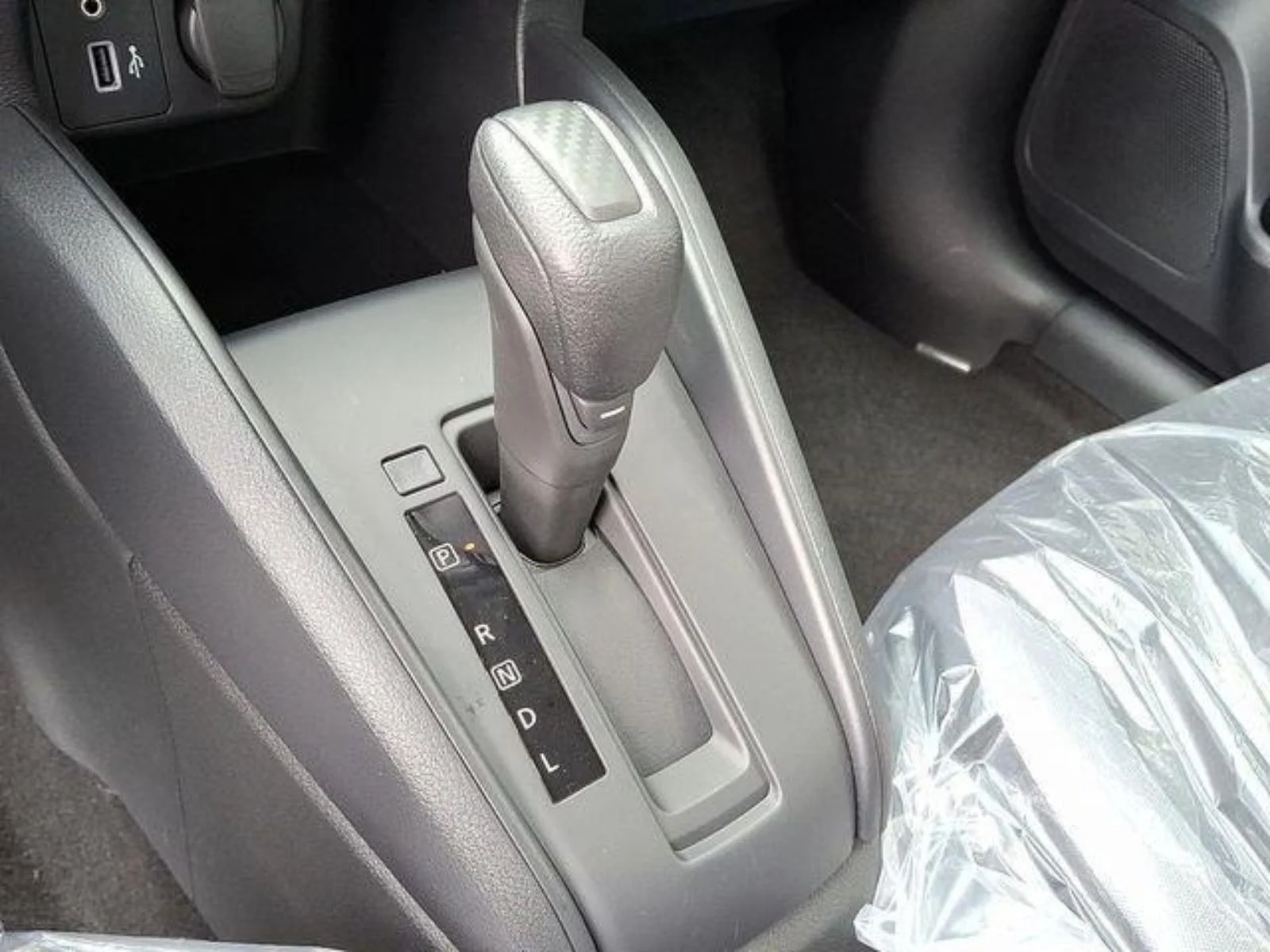 2025 Nissan Versa Sedan S - Photo 10