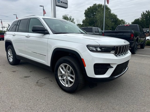 2026 Jeep Grand Cherokee Laredo