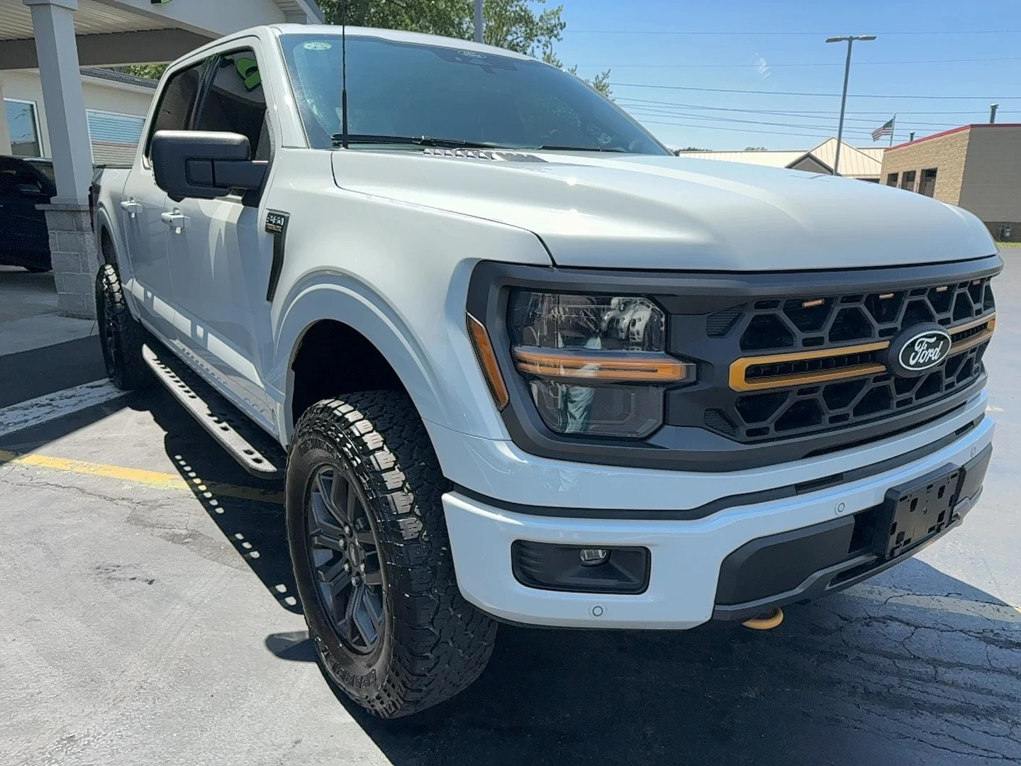 Used 2024 Gray Ford Tremor image 10