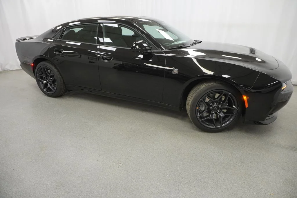 New 2026 Diamond Black Crystal Pearlcoat Dodge Scat Pack image 8