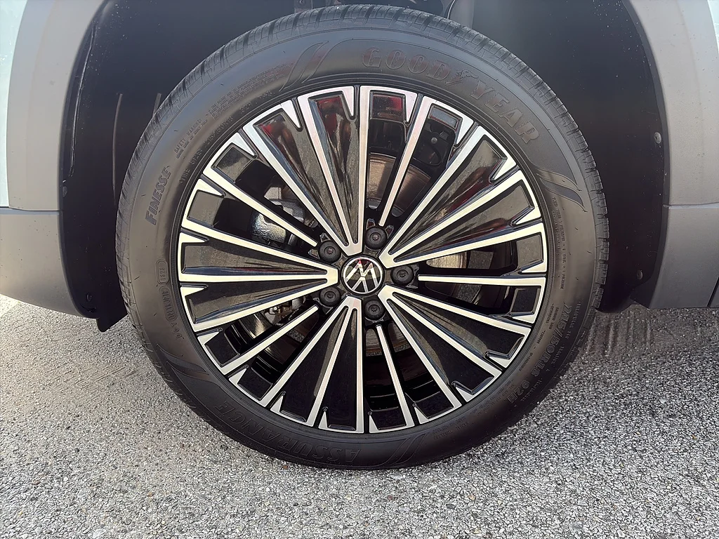 New 2026 Monument Gray Volkswagen SE FWD image 9