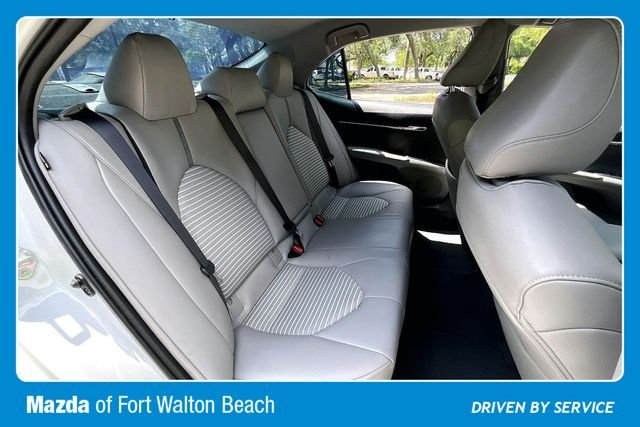 Used 2019 White Toyota SE image 21