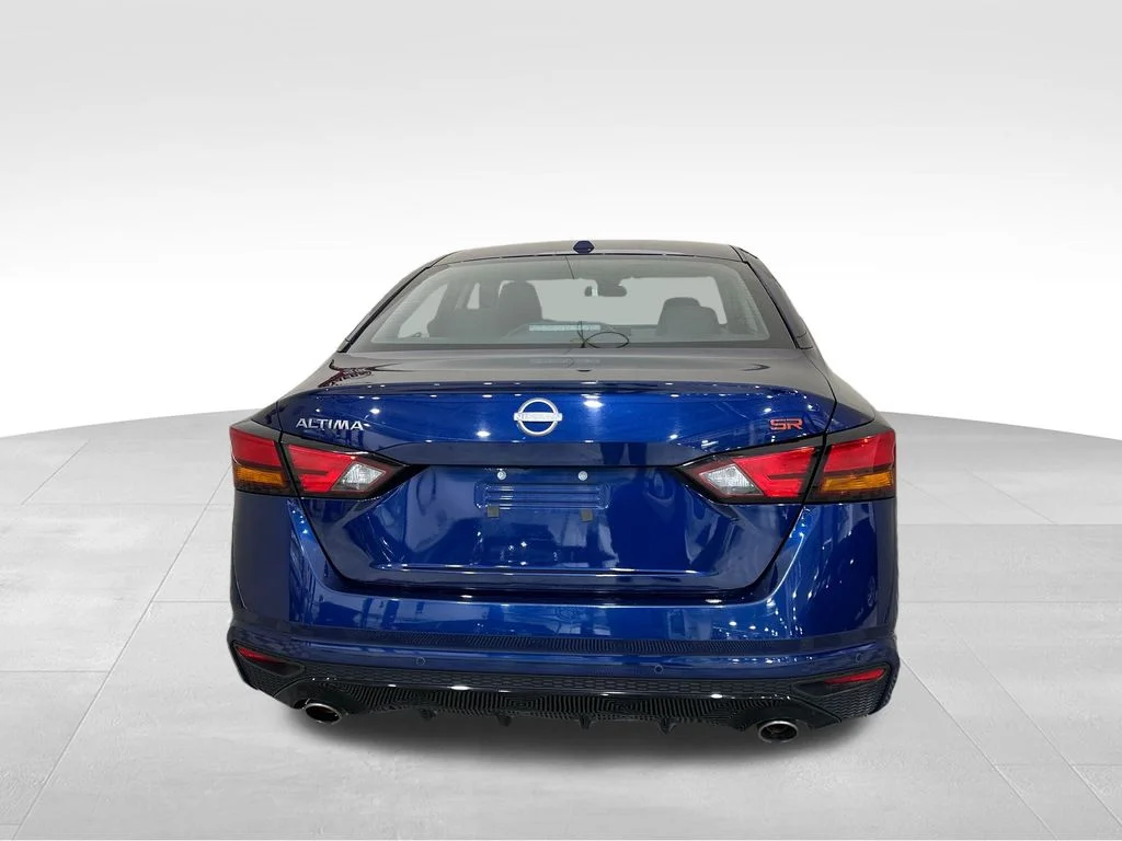 Used 2024 Blue Nissan 2.5 SR image 4