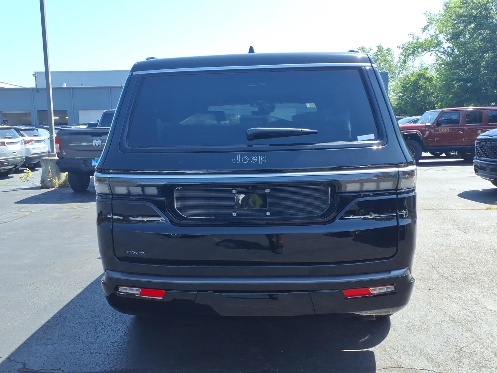 New 2026 High Gloss Black Exterior Paint Jeep  image 5