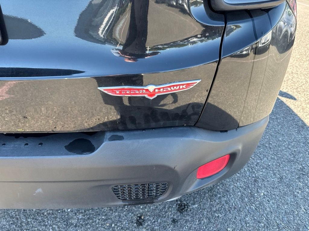 Used 2018 Black Jeep Trailhawk image 7