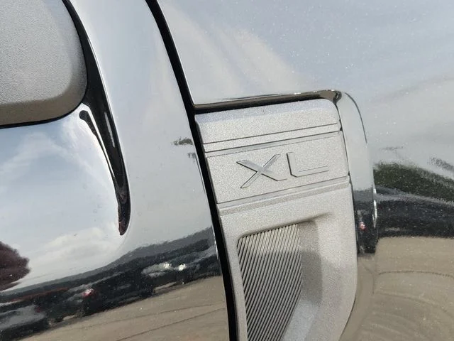 New 2026 Shadow Black Ford XL image 12