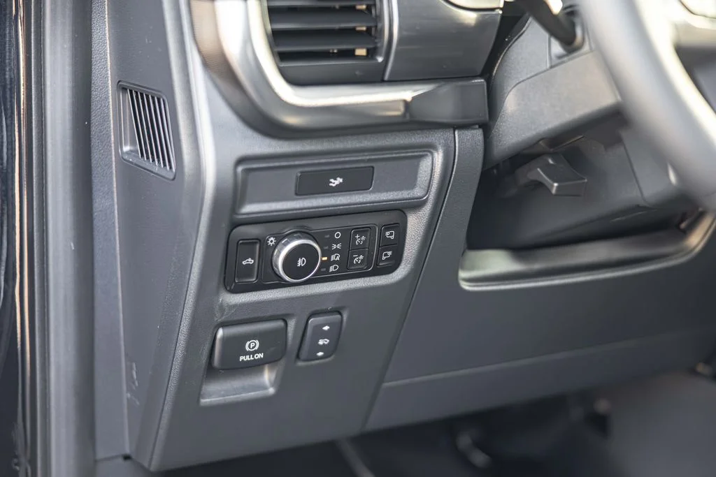 Used 2026 Blue Ford Lariat image 19