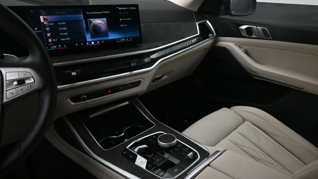 2025 BMW X7 40i - Photo 8