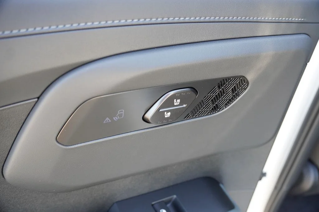 New 2027 Glacial White Pearl Kia X-LINE SX PRESTIGE image 12
