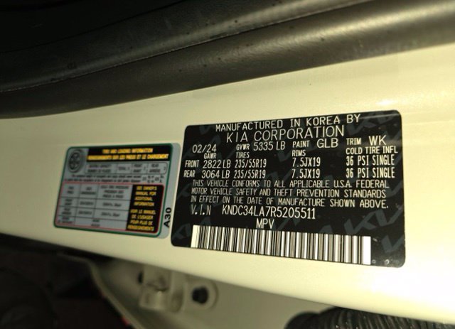 Used 2024 Glacier Kia Light image 16