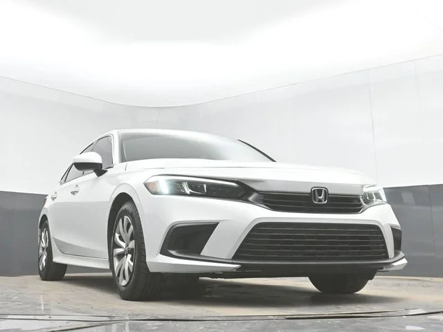 Used 2023 Platinum White Pearl Honda 2.0L 4D LX image 39