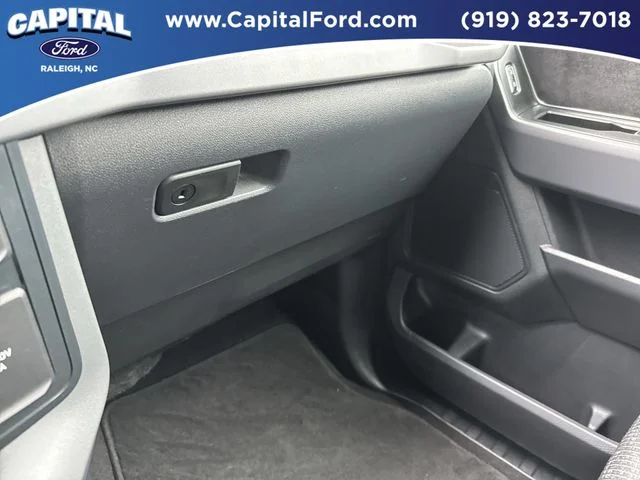 Used 2025 Silver Ford XLT image 27