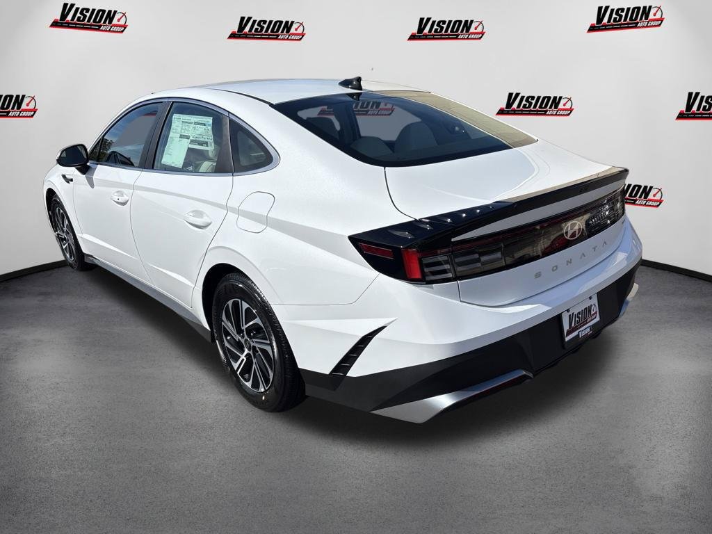 New 2026 White Hyundai Blue image 3