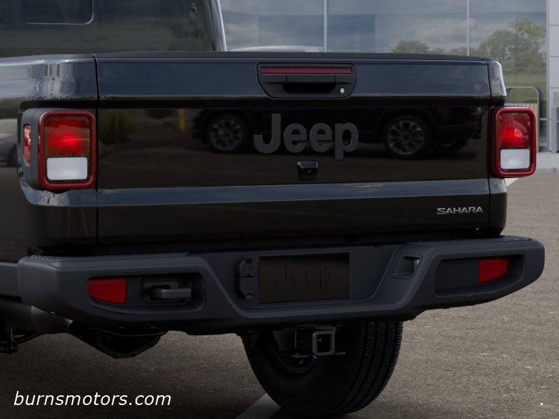 New 2026 Black Clear-Coat Exterior Paint Jeep Sahara image 13