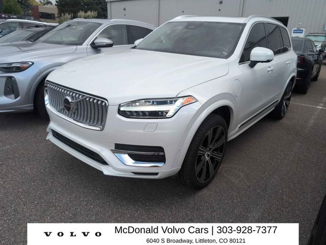 2025 Volvo XC90 Plug-In Hybrid T8 Plus