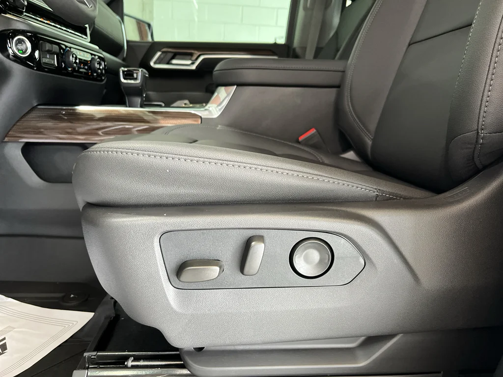2026 Chevrolet Silverado 1500 RST - Photo 13