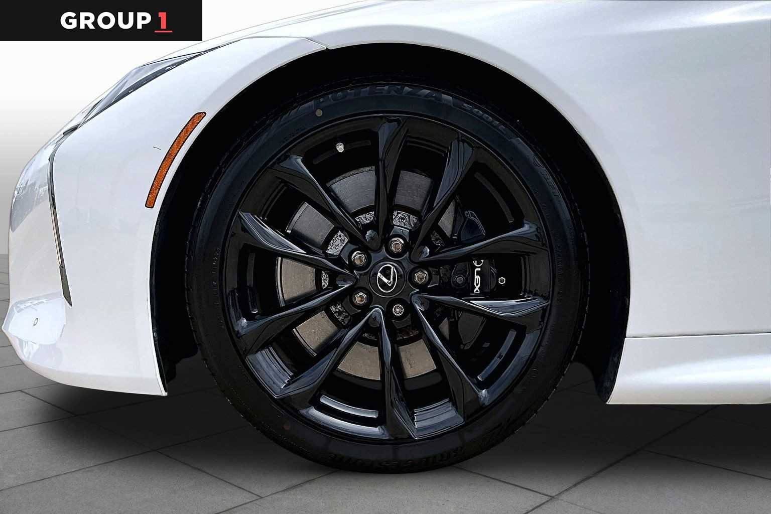 Certified Used 2021 ULTRA WHITE Lexus  image 10