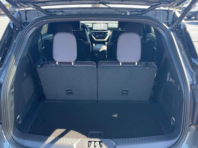 New 2026 Carbonized Gray Metallic Ford Platinum™ image 33