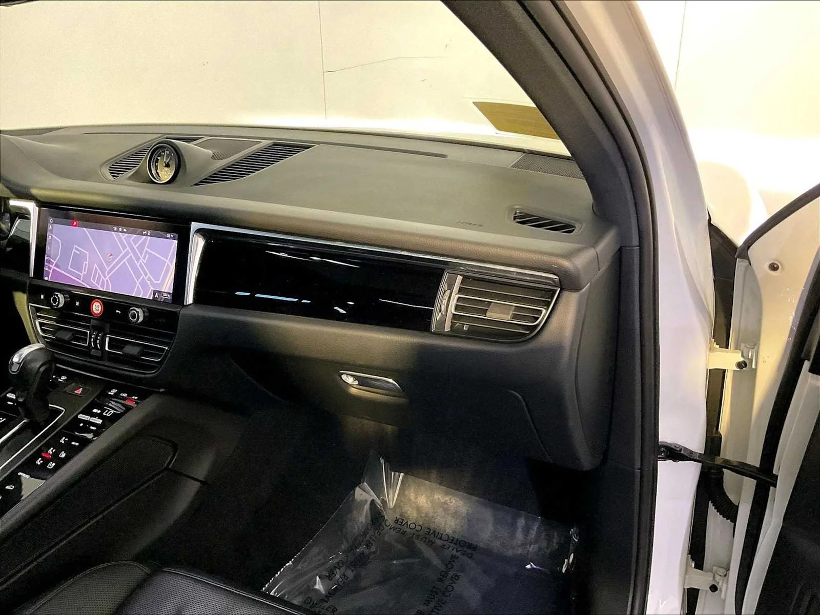 Certified Used 2023 White Porsche  image 22