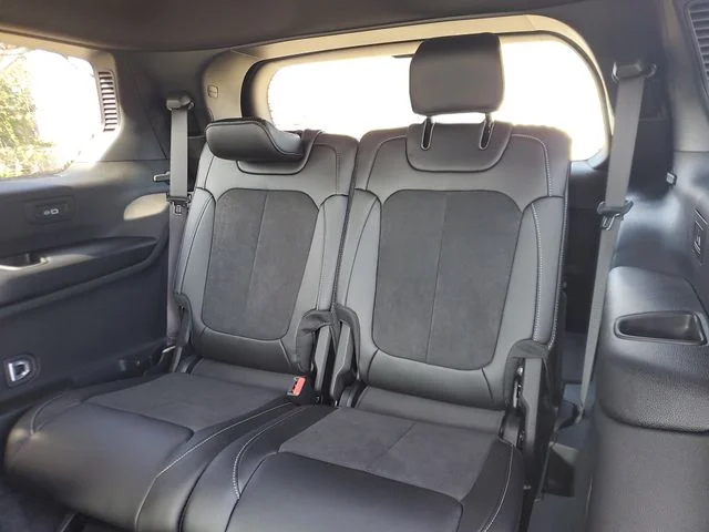 New 2025 Baltic Gray Metallic Clear-Coat Exterior Paint Jeep Altitude X image 8