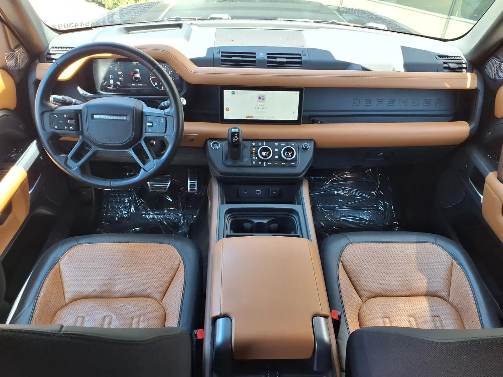 Used 2021 Silicon Silver Premium Metallic Land Rover X image 24
