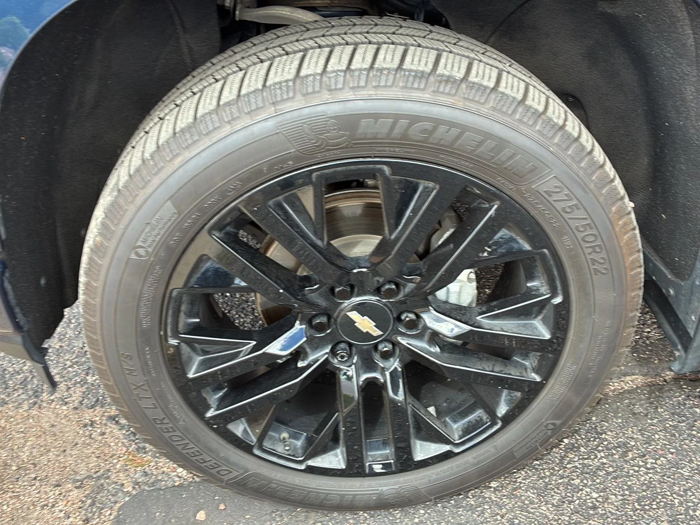 Used 2020 Northsky Blue Metallic Chevrolet High Country image 21