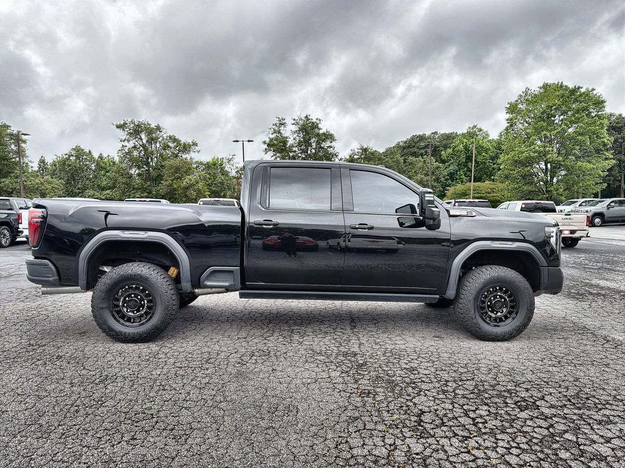 Used 2024 Onyx Black GMC AT4X image 9