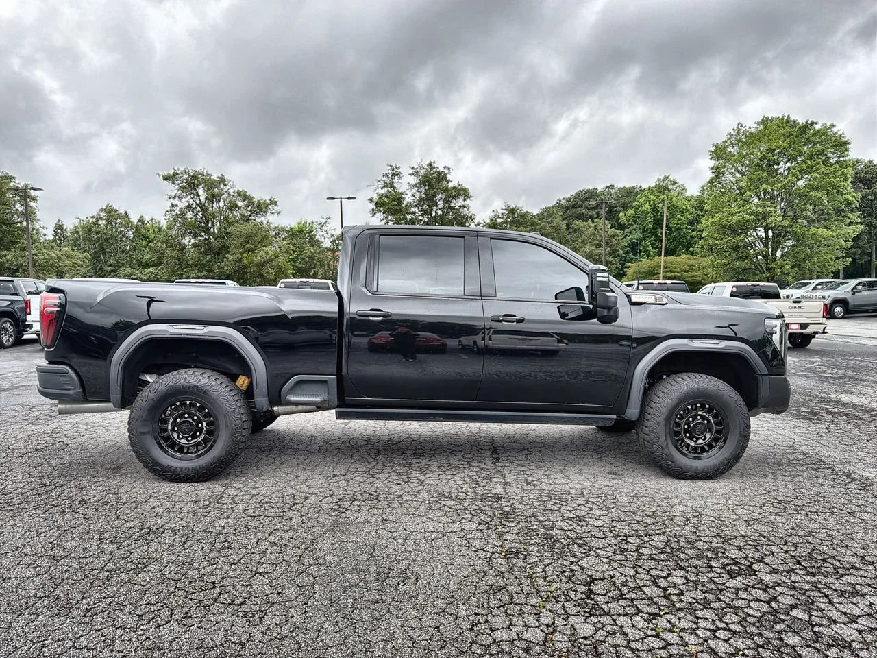 Used 2024 Onyx Black GMC AT4X image 9