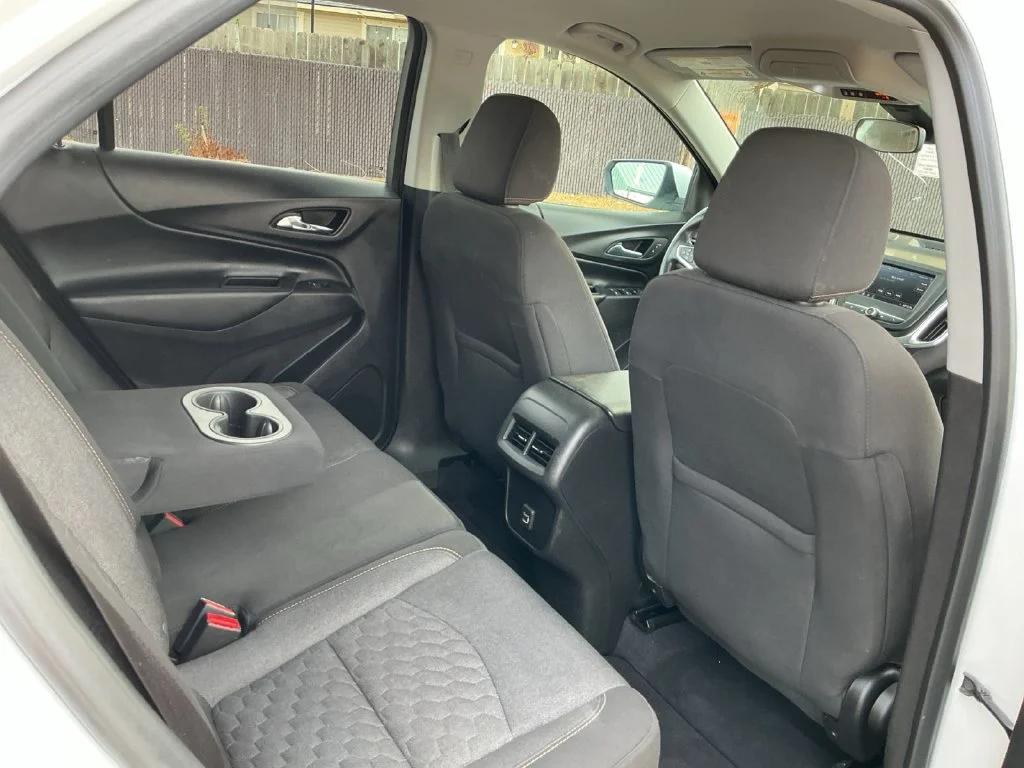 Used 2020 SUMMIT WHITE Chevrolet LT image 32