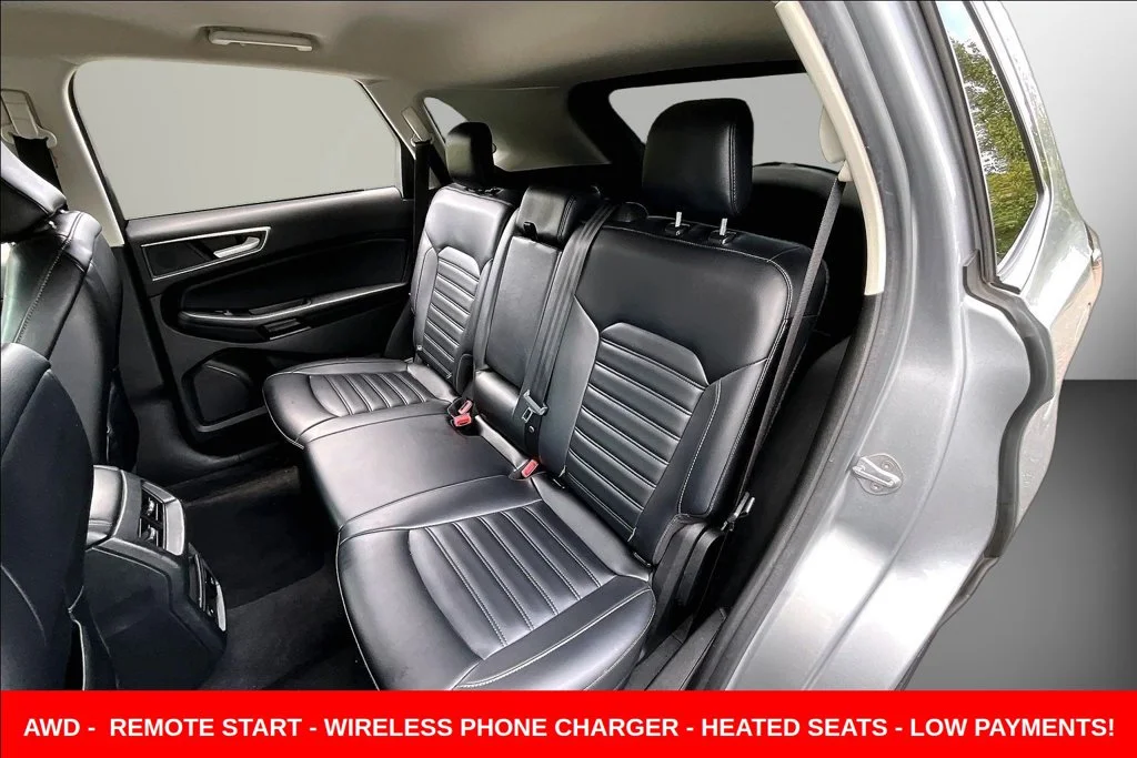 Used 2024 Silver Ford SEL image 26
