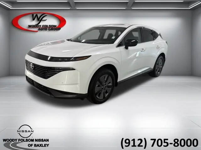 New 2025 Everest White TriCoat Nissan SL image 1