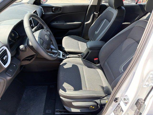 New 2026 White Hyundai SEL w/Two-Tone Roof image 22