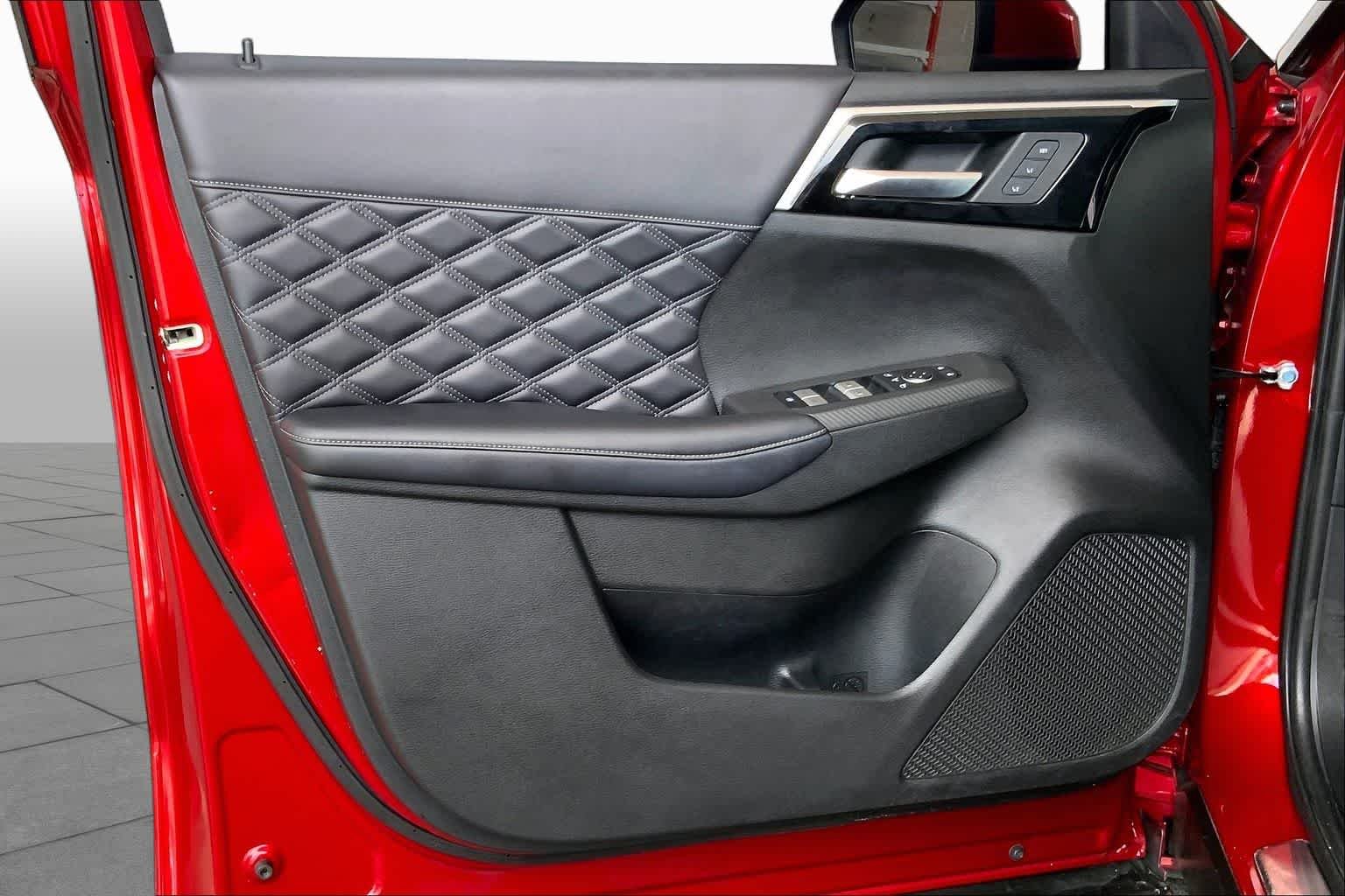 Used 2022 Red Diamond Mitsubishi SEL Special Edition image 22