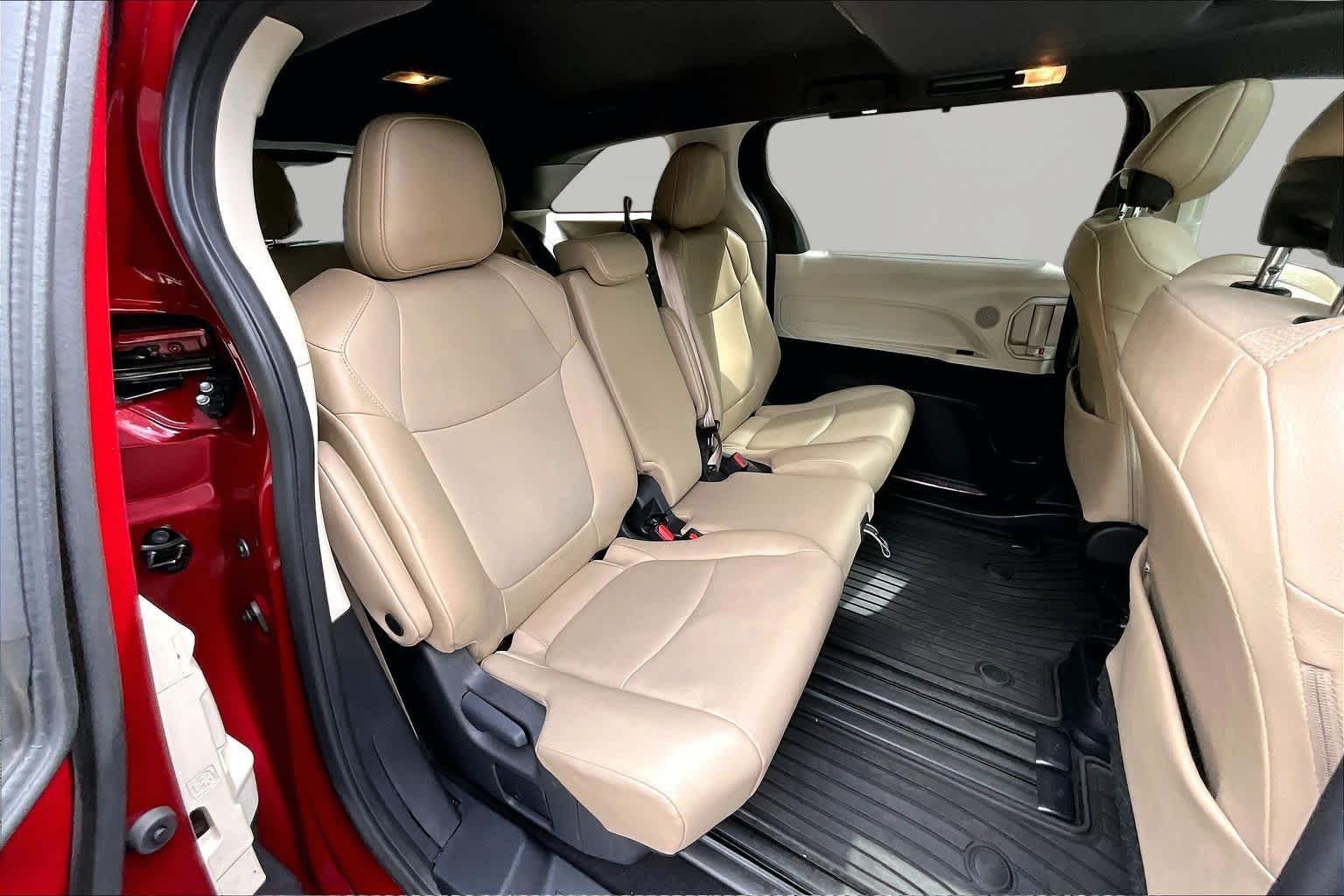 Used 2024 Ruby Flare Pearl Toyota XLE image 20