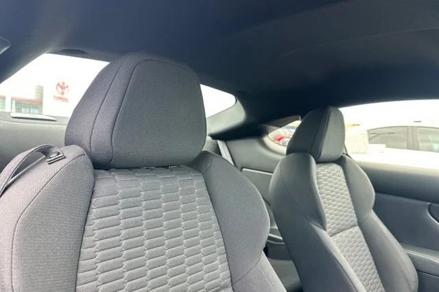 Used 2022  Toyota Base image 17