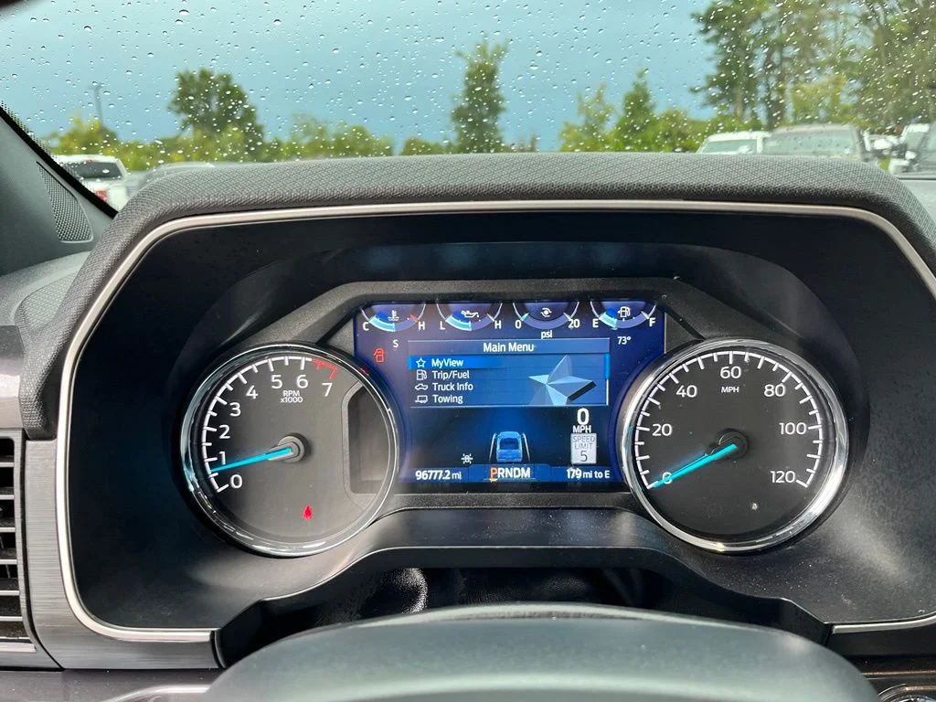 Used 2023 Blue Ford XLT image 17