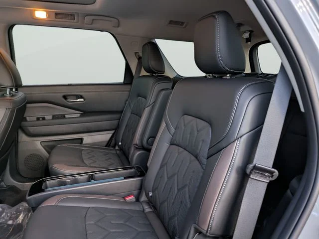New 2026 Boulder Gray Pearl Nissan Platinum image 13