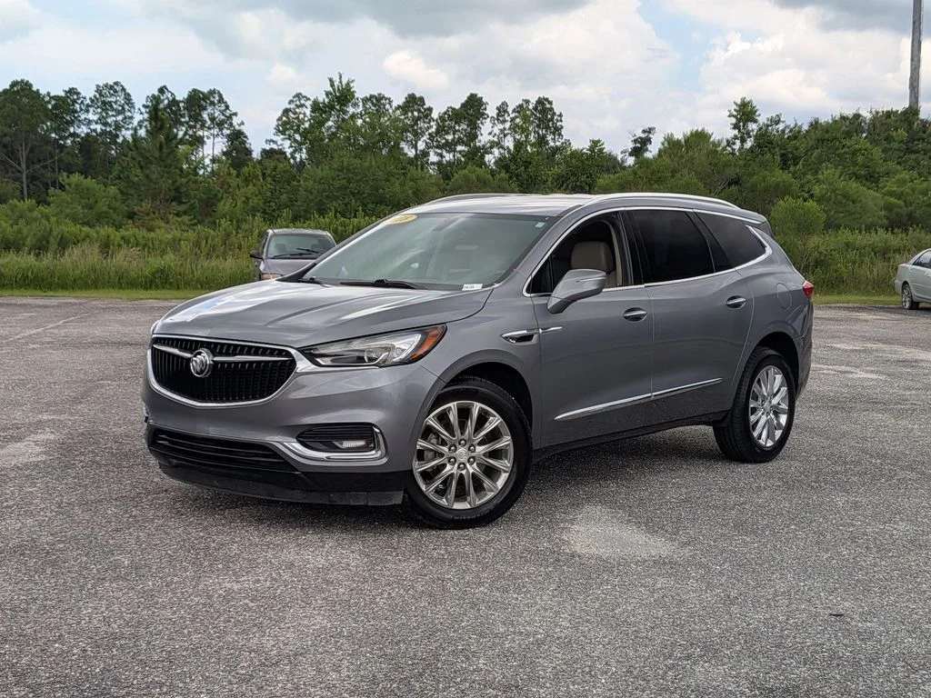 Used 2018 Gray Buick Essence image 1