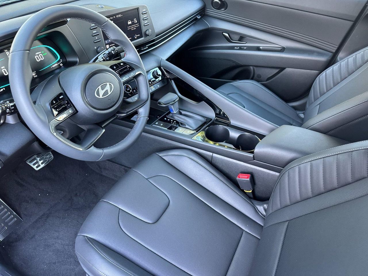 New 2026 Black Hyundai SEL Sport Plus image 9