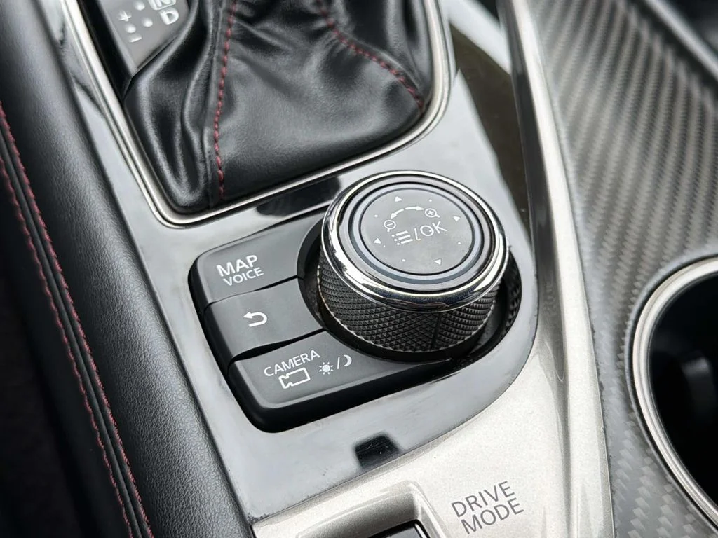 Used 2021 MAJESTIC WHITE INFINITI RED SPORT 400 image 15