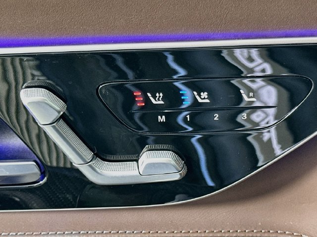 New 2027 Obsidian Black Metallic Mercedes-Benz  image 20