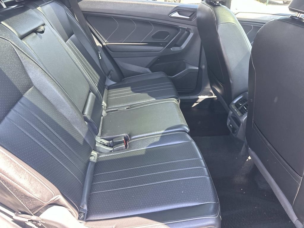 Used 2024 Silver Volkswagen 2.0T SE R-Line Black image 15