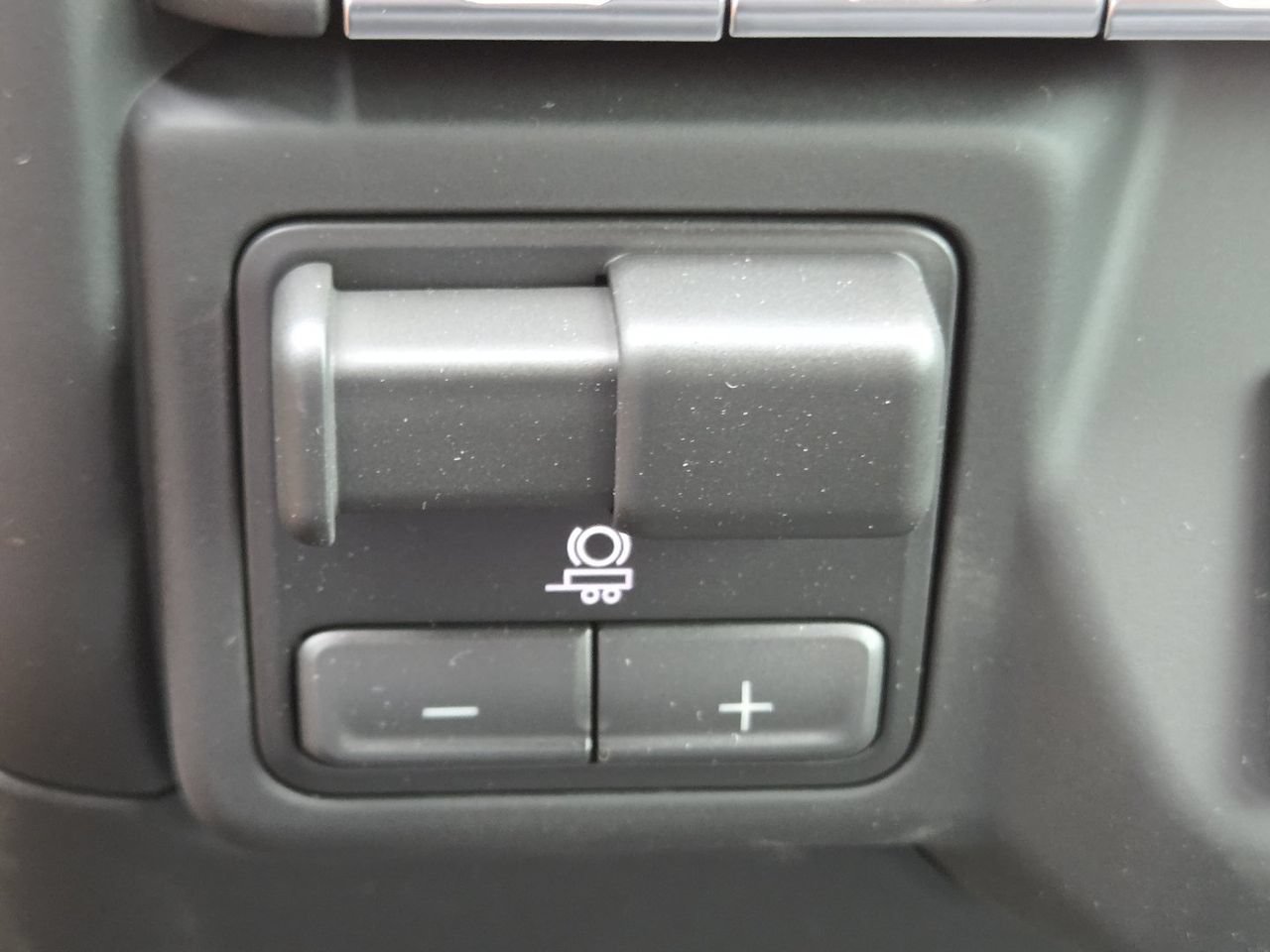 2026 GMC Sierra 2500HD Pro - Photo 8