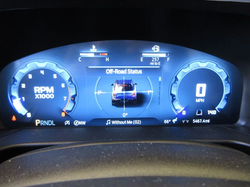 Certified Used 2025 Oxford White Ford Big Bend image 17