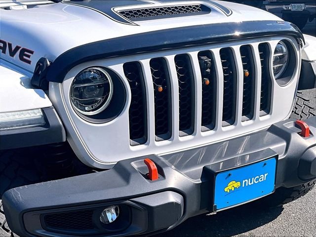 Used 2020 White Jeep Mojave image 30