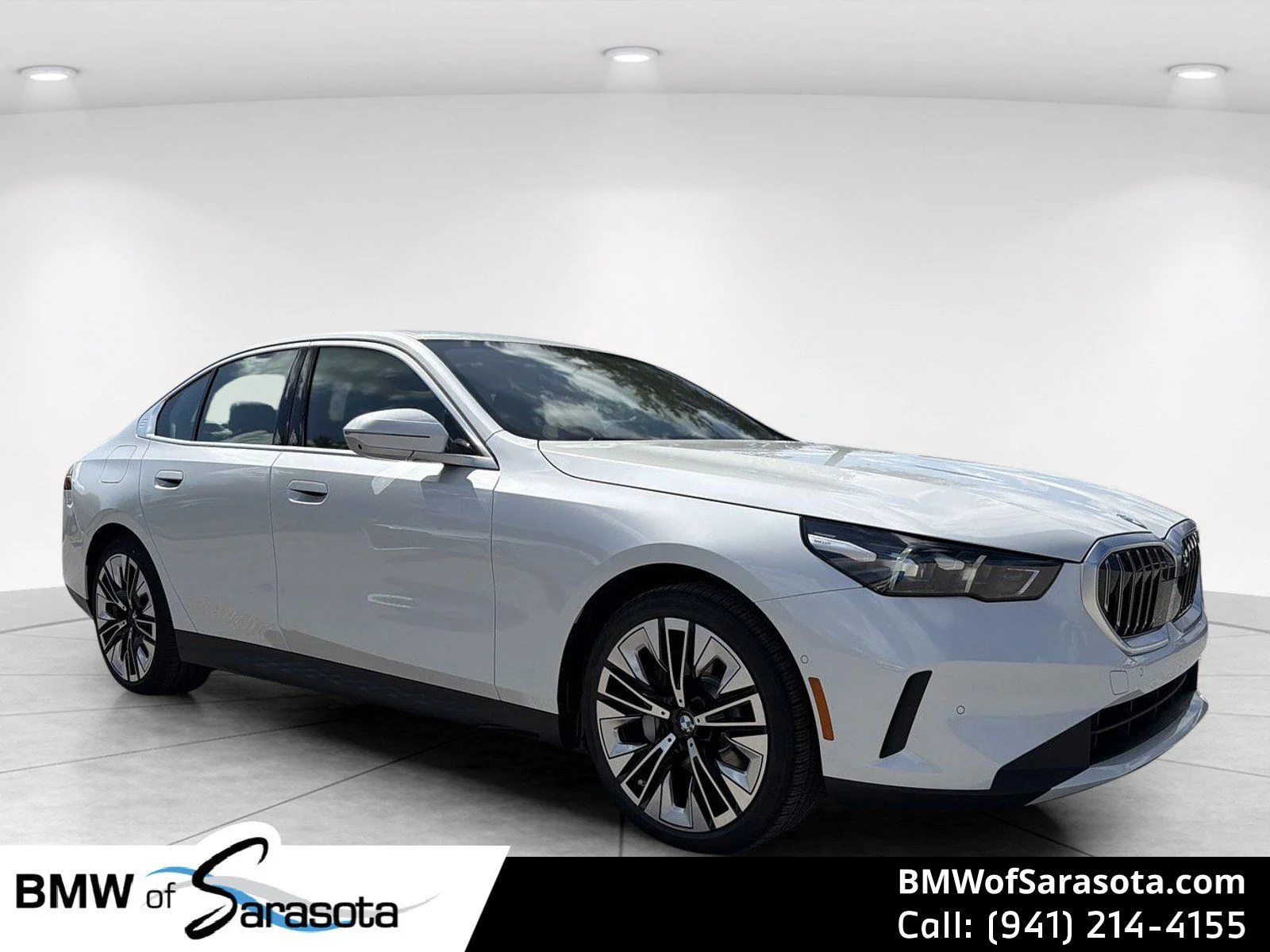 New 2027 Mineral White Metallic BMW 530i image 1
