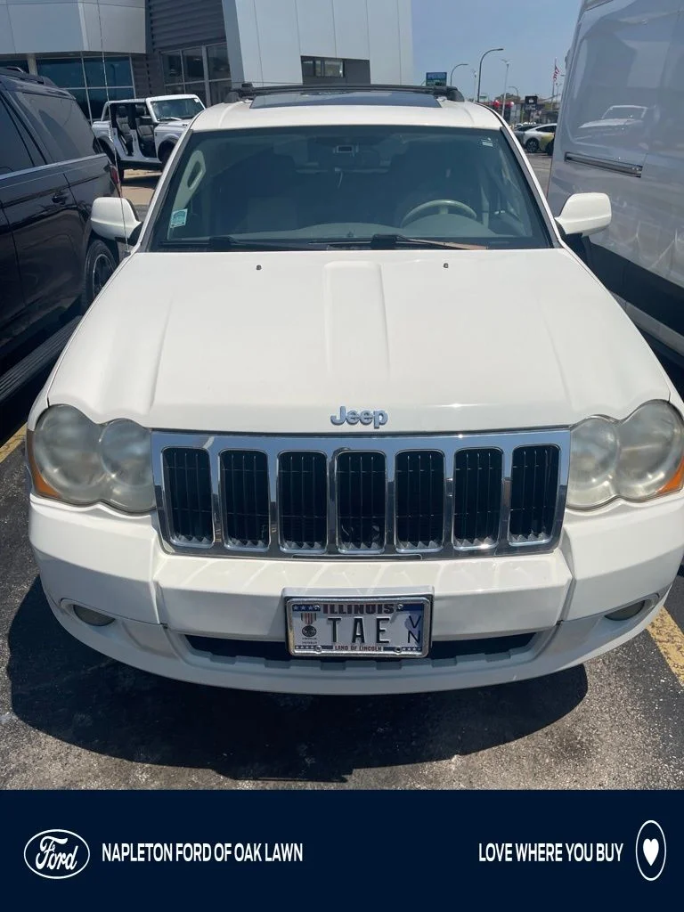 Used 2008 White Jeep Limited image 1